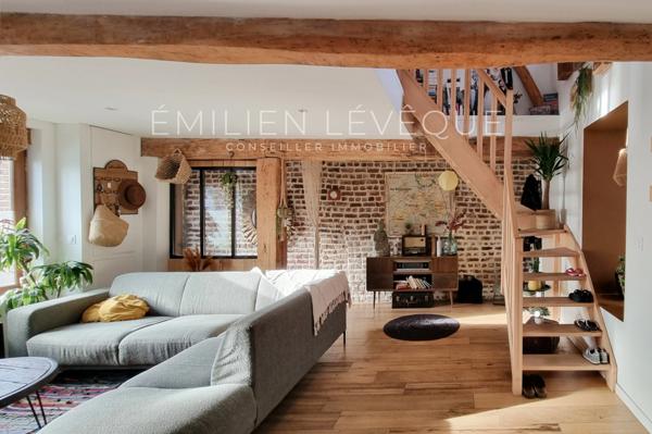 WATTRELOS – Maison familiale rénovée avec jardin, garage et confort moderne – Quartier recherché !