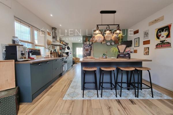 WATTRELOS – Maison familiale rénovée avec jardin, garage et confort moderne – Quartier recherché !