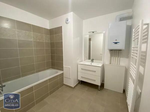 Appartement à louer 3 pièces 62.5m² Bobigny (93000)