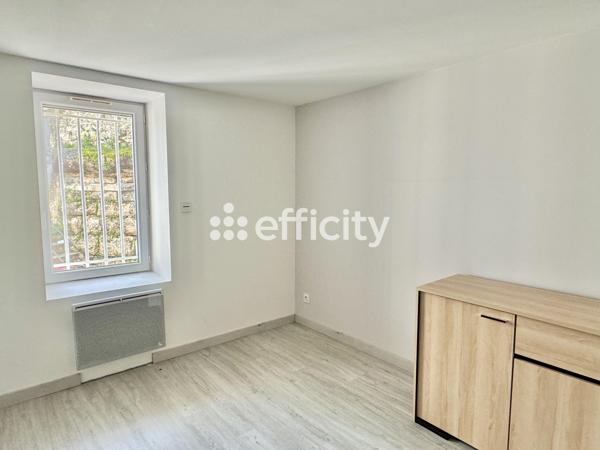 Appartement
         3 pièces
        - 95 m² 179 000 € *
