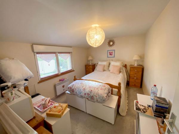 Immeuble mixte 162 m² à Trégueux, local commercial et 2 logements loués