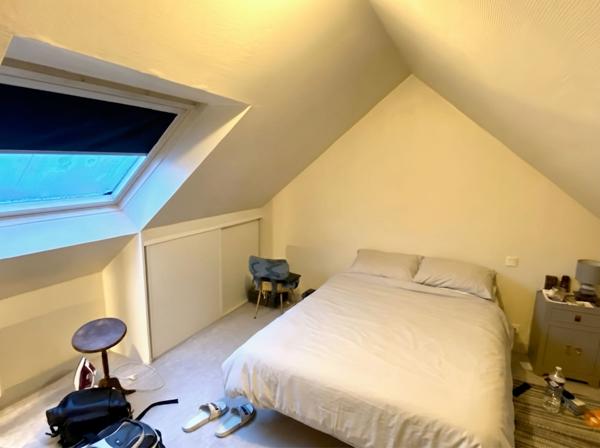 Immeuble mixte 162 m² à Trégueux, local commercial et 2 logements loués