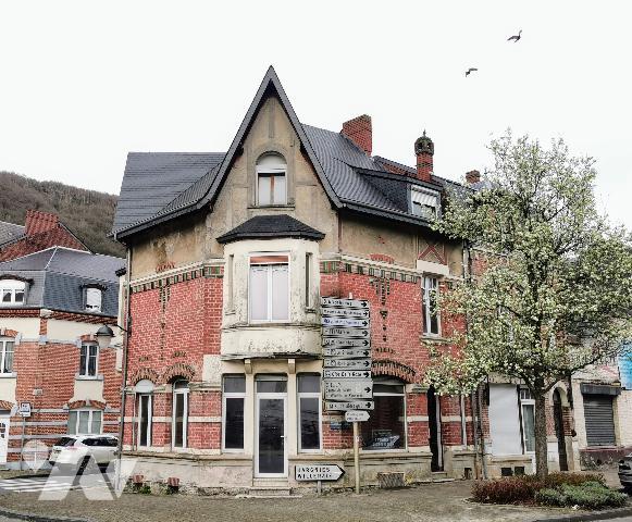 HAYBES - MAISON E RENOVER
POSSIBILITES LOCAL PRO + 2 LOGEMENTS