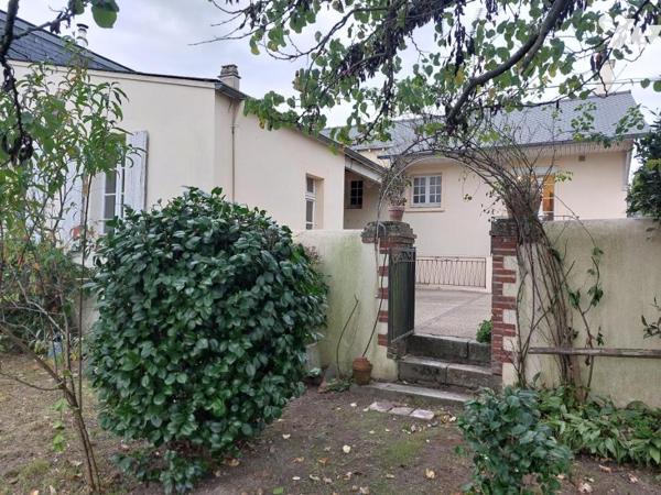 A VENDRE - MAISON - COSSE LE VIVIEN