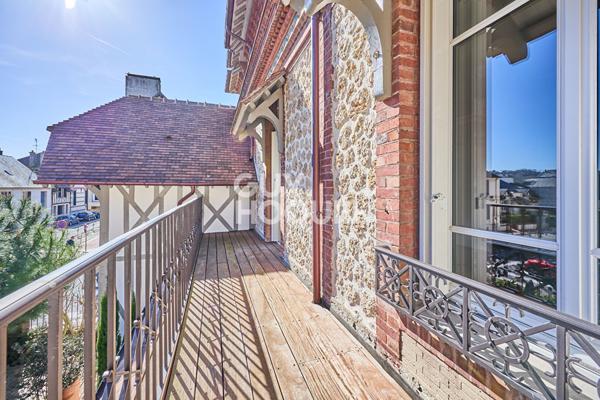 DEAUVILLE - VILLA ANGLO-NORMANDE D'EXCEPTION