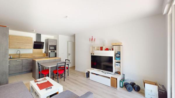 Appartement Chatenay Malabry 3 pièce(s) 65.27 m2 - Rez-de-jardin - Parc de la Vallée aux Loups - Arboretum - Commerces - Calme