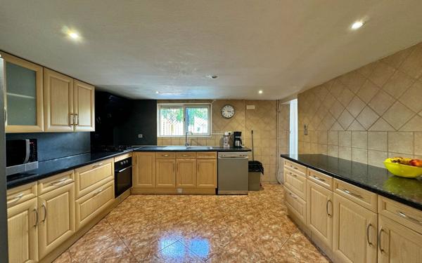 Maison à vendre    7 pièces •  Chelles