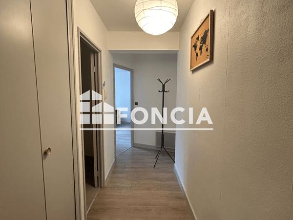 Location Studio meublé 34.54 m² - 5-7 RUE TRAVOT Cholet 49300