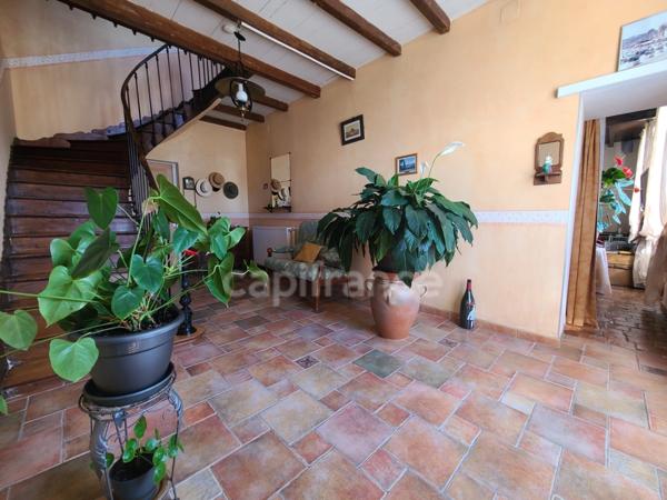 Maison de charme de 255m² proche de MATHA (17)