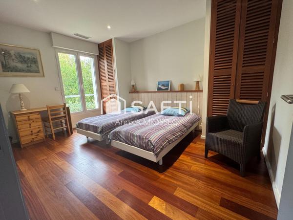 Piraillan , au calme, villa spacieuse 242m²