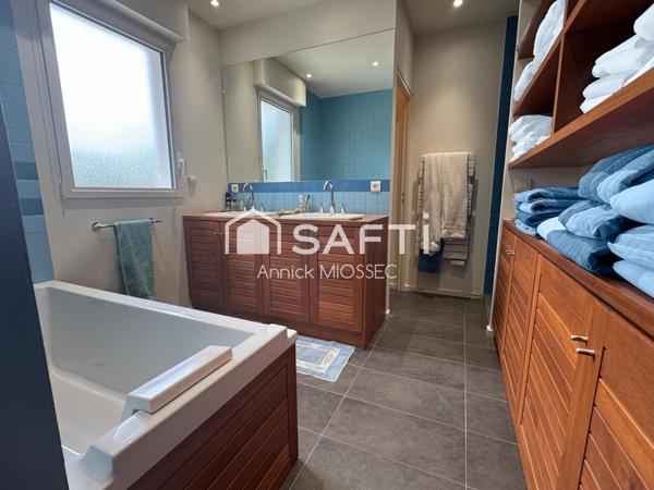 Piraillan , au calme, villa spacieuse 242m²