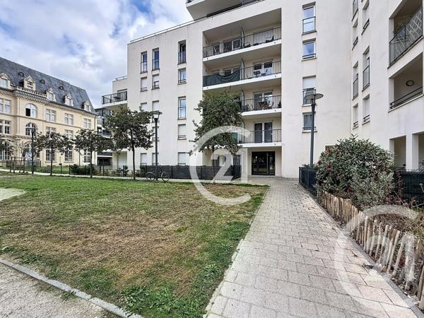 Appartement F3 à vendre  3 pièces - 66 m 2   CAEN  - 14