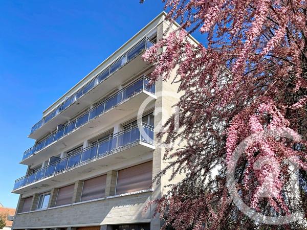 Appartement F3 à vendre  3 pièces - 66 m 2   CAEN  - 14