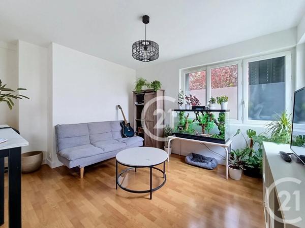 Appartement F3 à vendre  3 pièces - 66 m 2   CAEN  - 14