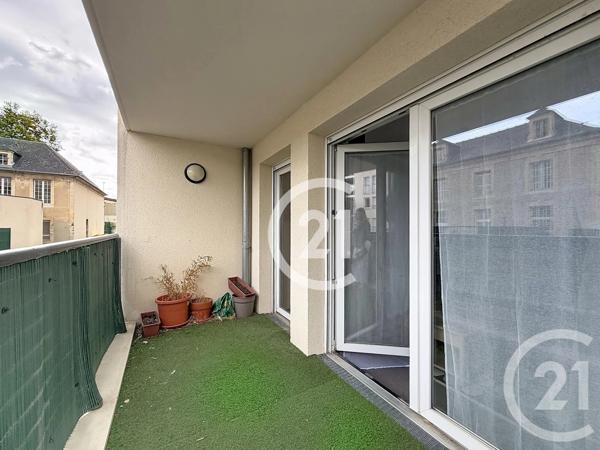 Appartement F3 à vendre  3 pièces - 66 m 2   CAEN  - 14