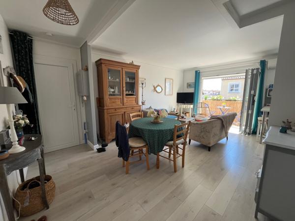 SAINT PIERRE LA MER APPARTEMENT T3 parking + garage 2 voitures