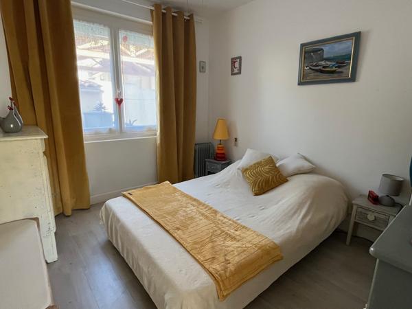 SAINT PIERRE LA MER APPARTEMENT T3 parking + garage 2 voitures