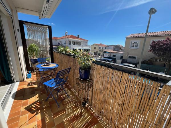 SAINT PIERRE LA MER APPARTEMENT T3 parking + garage 2 voitures