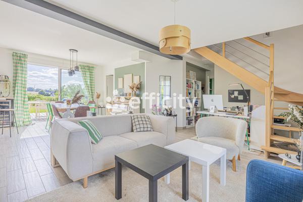 Maison
         5 pièces
        - 140 m² 354 000 € *