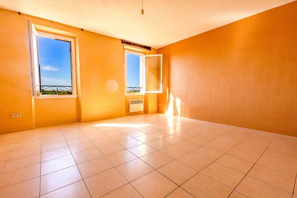 Superbe appartement studio tranversant