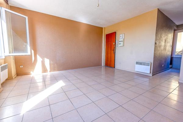 Superbe appartement studio tranversant