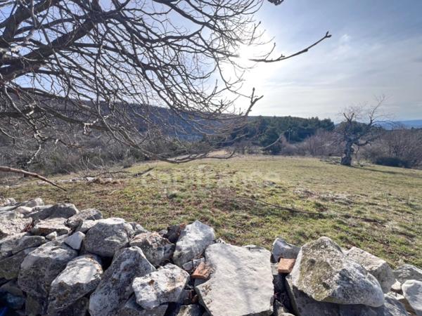 Maison Ferme avec 18 hectares à vendre à La Rochegiron (04150) proche Banon, Alpes-de-Haute-Provence