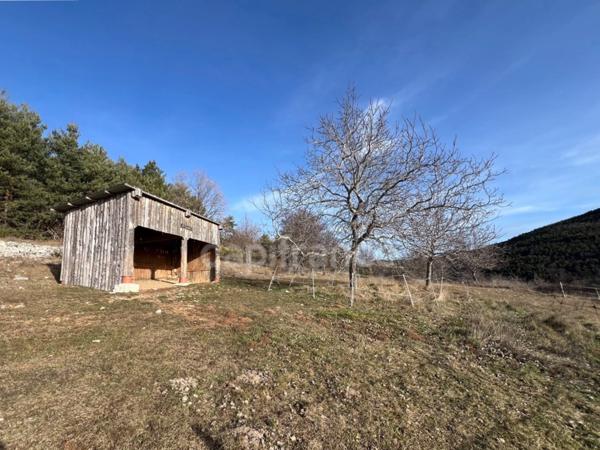 Maison Ferme avec 18 hectares à vendre à La Rochegiron (04150) proche Banon, Alpes-de-Haute-Provence