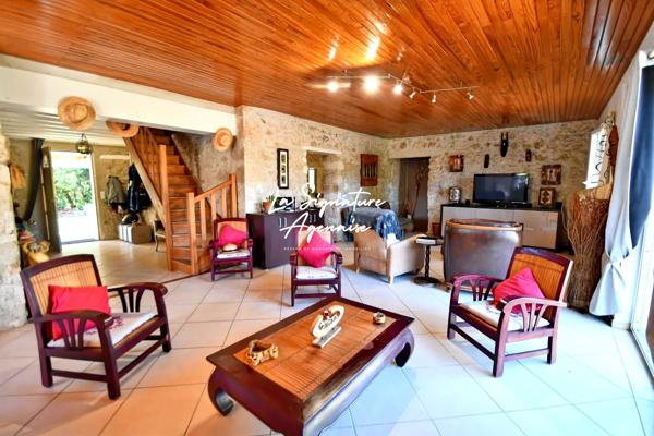 Charme de l’ancien, calme et beaux volumes : une maison pleine de potentiel !