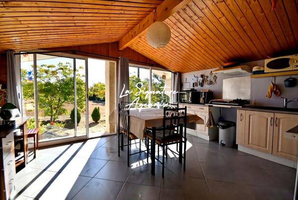 Charme de l’ancien, calme et beaux volumes : une maison pleine de potentiel !