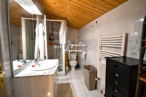 Charme de l’ancien, calme et beaux volumes : une maison pleine de potentiel !