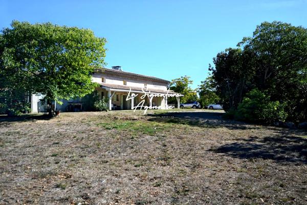 Charme de l’ancien, calme et beaux volumes : une maison pleine de potentiel !