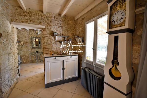 Charme de l’ancien, calme et beaux volumes : une maison pleine de potentiel !