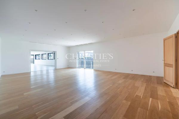 ANDERNOS , HYPER CENTRE VILLE, 300M² PANORAMIQUES