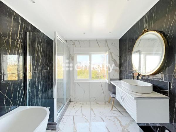 Maison 7 pièces - 160 m²