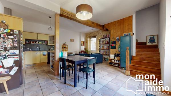 Belle maison en pierre à deux pas de tout