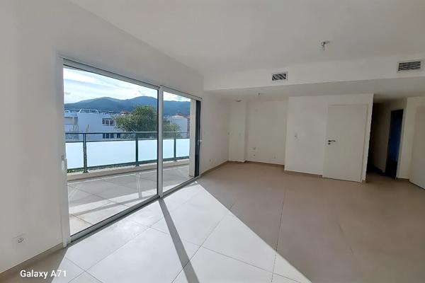 À VENDRE APPARTEMENT NEUF T4 de 85 M² AVEC TERRASSES AU DERNIER ETAGE