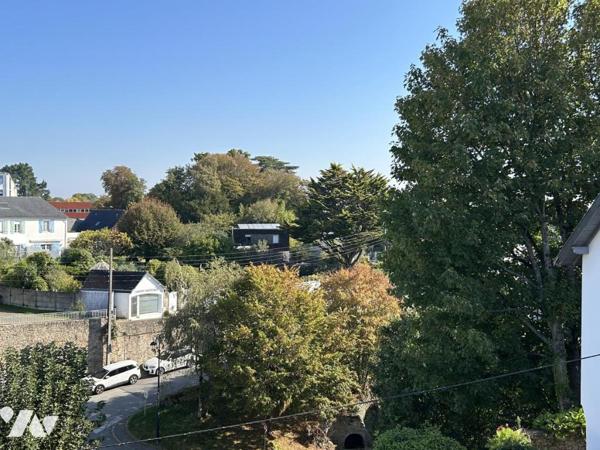 À VENDRE – AURAY CENTRE-VILLE – BEL APPARTEMENT D’ENVIRON 82 m²