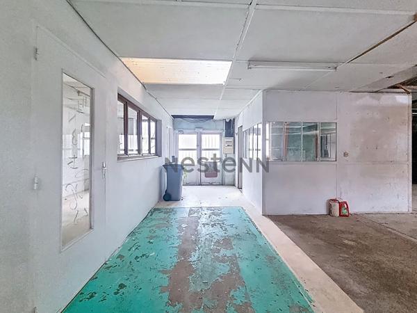 TOURS NORD / TRANCHEE Entrepôt / local industriel 329.43 m2