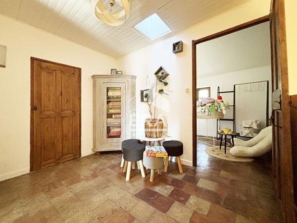 À vendre ? Maison de village avec terrasse et dépendance à Mallemort