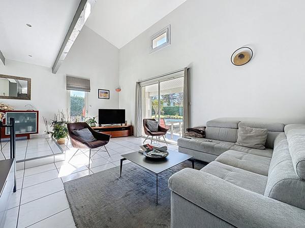 MAISON A VENDRE À MONTAUBAN (82), ENVIRONNEMENT CALME ,VERDOYANT, GARAGE, PISCINE