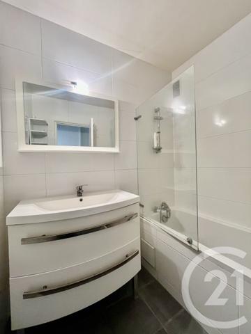 Appartement F2 à vendre  2 pièces - 69 m 2   PARIS  - 75016