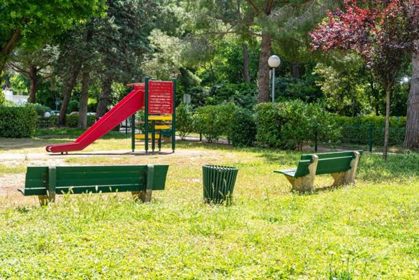 Appartement à vendre 4 pièces, étage élevé, vue exceptionnelle mer & collines & Notre Dame de la Garde, cave, garage, balcon/terrasse