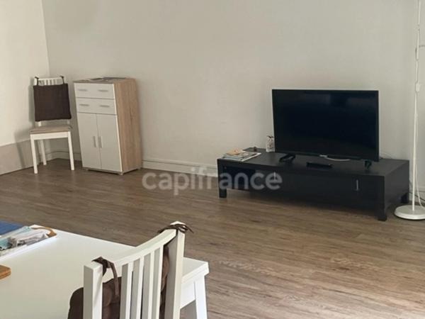 MARSEILLE 8e, Appartement T2 MEUBLE 53m² + BOX 16m2 + TERRASSE SUD 8m2 + CAVE / 294 975 EUROS
