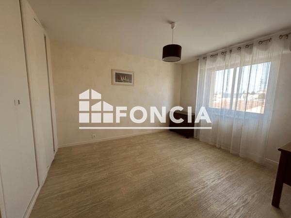 Location Appartement 2 pièces 63.35 m² - 39 RUE DE LA BAUDUERE Les Sables D'olonne 85100