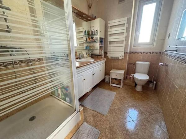 - 4 mn à pied du RER - Térrasse de 80 m2 sans vis à vis avec une belle vue