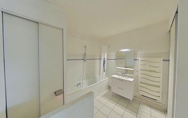 Appartement à louer    3 pièces •  Romans-sur-Isère