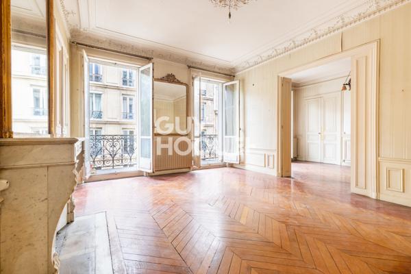 Appartement à vendre de 5 pièces de 103 m² 3 chambres balcon