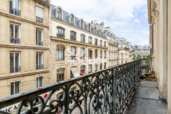 Appartement à vendre de 5 pièces de 103 m² 3 chambres balcon