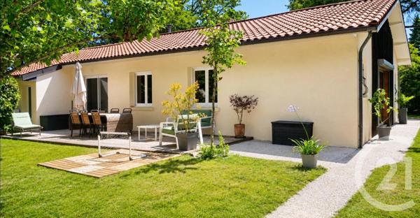 Maison à vendre  5 pièces - 142 m 2   FARGUES ST HILAIRE  - 33