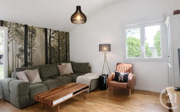 Maison à vendre  5 pièces - 142 m 2   FARGUES ST HILAIRE  - 33